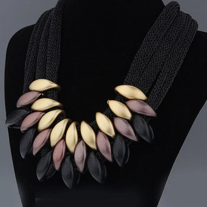 Bohemian Luxury Gold Color Net Chain Chunky Statement Necklace Women Boho Floating Charm Choker Female Jewelry Party Gift
