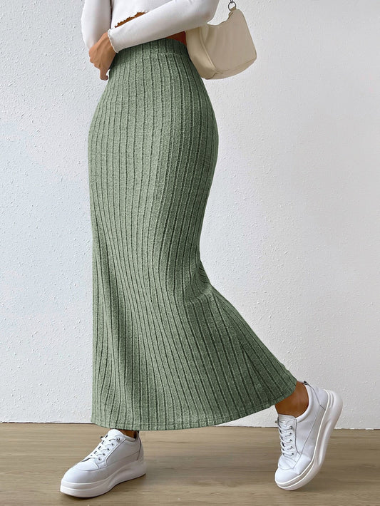 2026 autumn and winter New Europe and America cross border Women's elegant simple skirt high waist side slit slim fit long dress