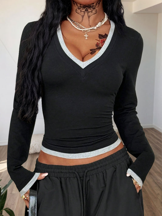 2026 autumn and winter Europe and America cross border new sexy hot girl solid color women's clothing V-neck slim-fit long sleeve stitching T-shirt in contrast color