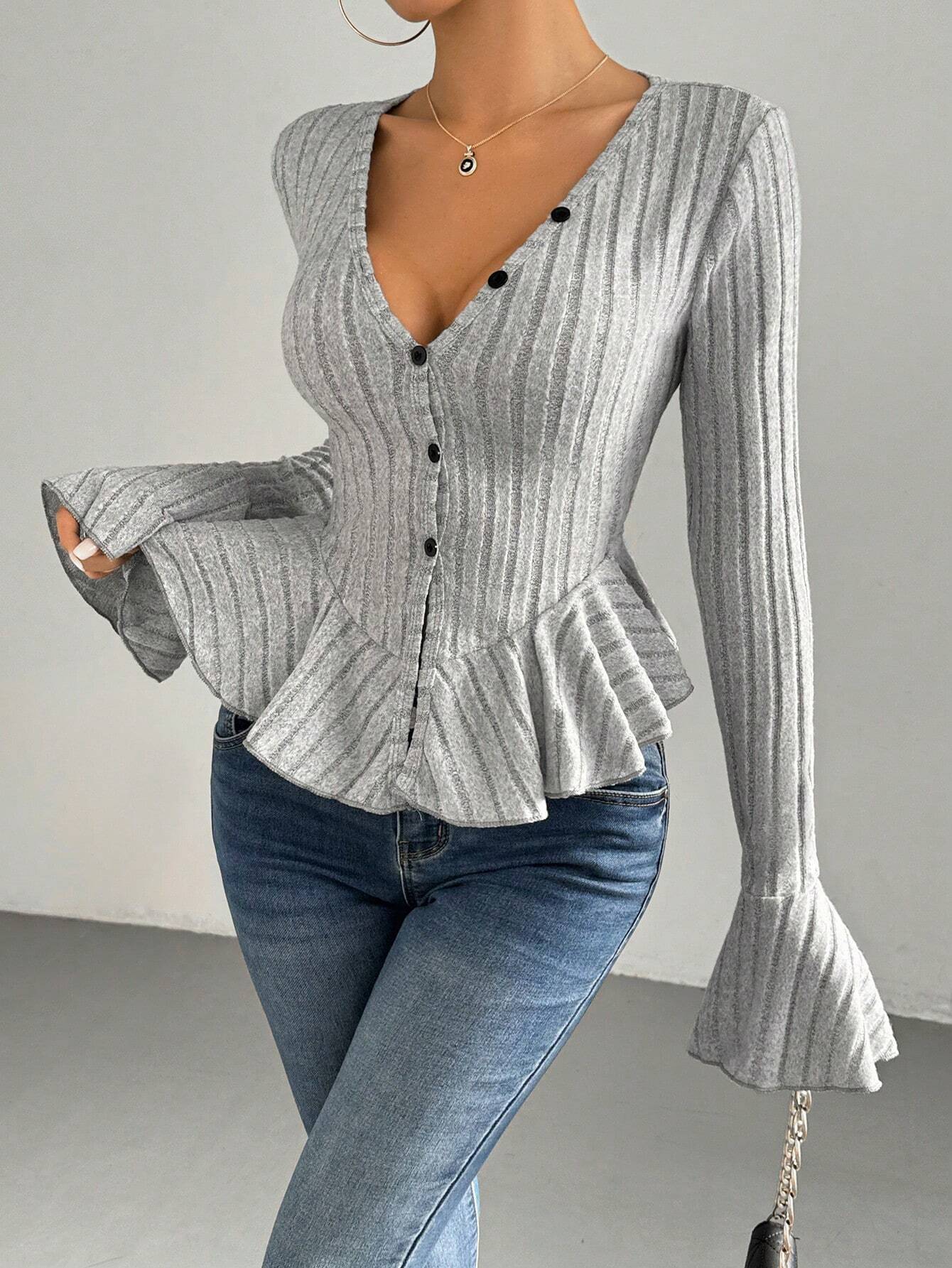 Cross-border women's clothing European and American elegant style T-shirt 2026 autumn and winter New v-neck ruffled slim temperament fleece top