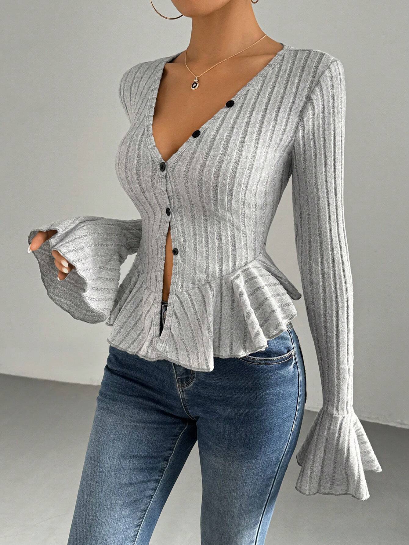 Cross-border women's clothing European and American elegant style T-shirt 2026 autumn and winter New v-neck ruffled slim temperament fleece top