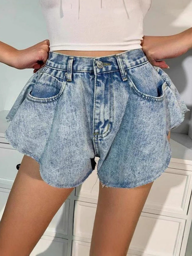 European and American hot girl high waist figure flattering shorts 2026 spring new ultra short loose lotus leaf hem large wide leg jeans