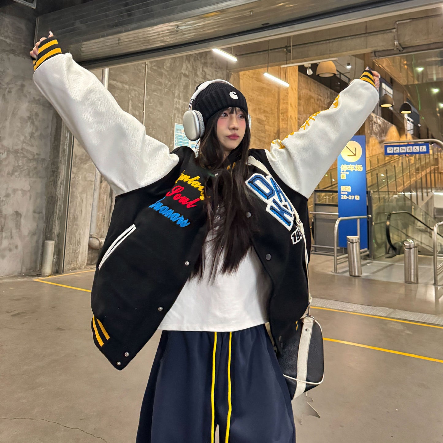 2025 spring new national fashion flocking embroidered letters baseball uniform jacket women's loose trendy design jacket