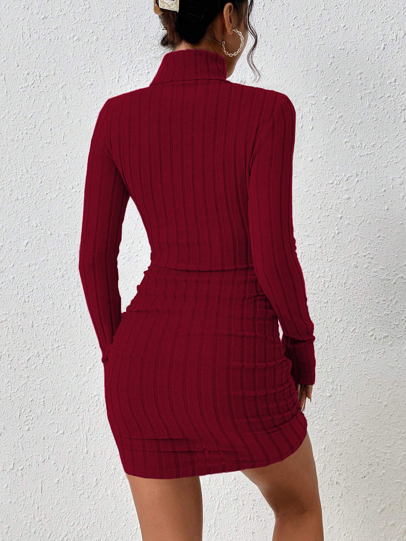 2026 Amazon cross-border women's clothing European and American adult lady like woman style wine red dress autumn and winter simplicity high-necked all-matching short skirt