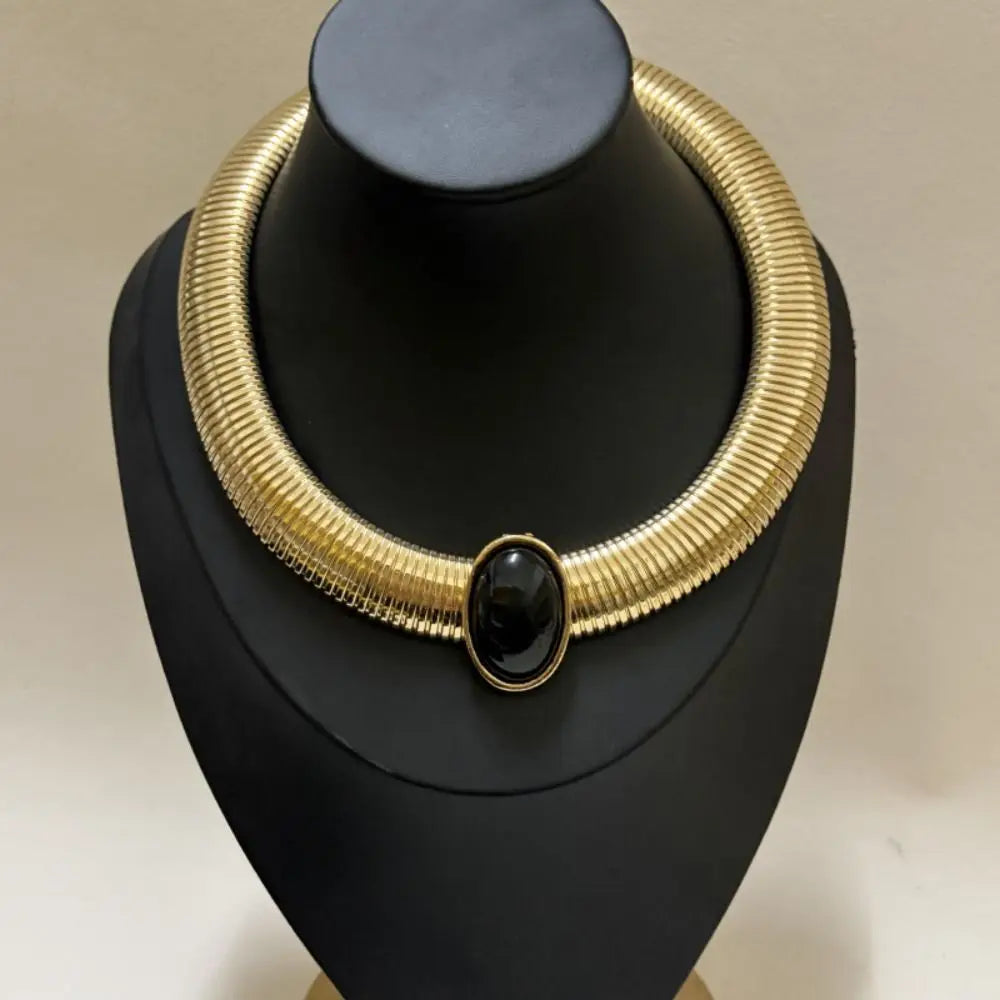 Metal Chain Chunky Choker Necklace – Gold Vintage Styles