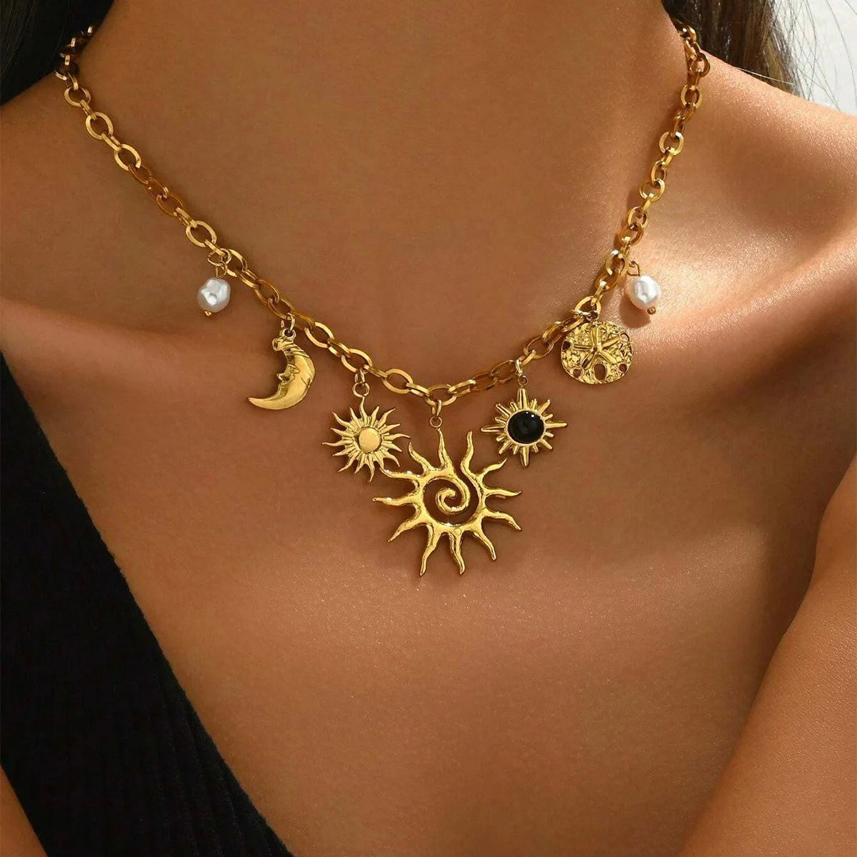 "Glamorous Gold Color Chunky Chain Necklace With Playful Heart Sun Moon Imitation Pearl Charms Women's Garden Parties Jewelry