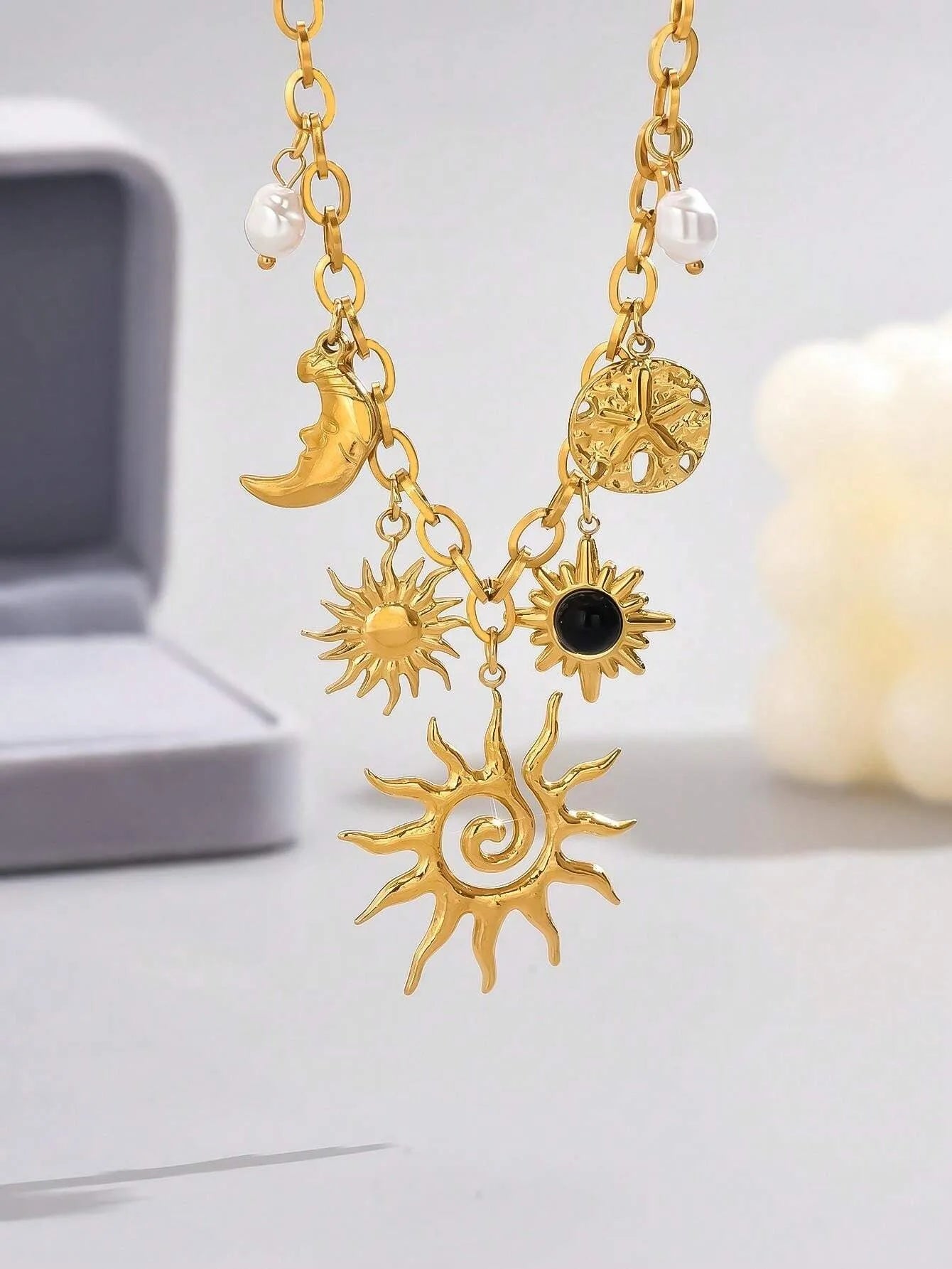 "Glamorous Gold Color Chunky Chain Necklace With Playful Heart Sun Moon Imitation Pearl Charms Women's Garden Parties Jewelry