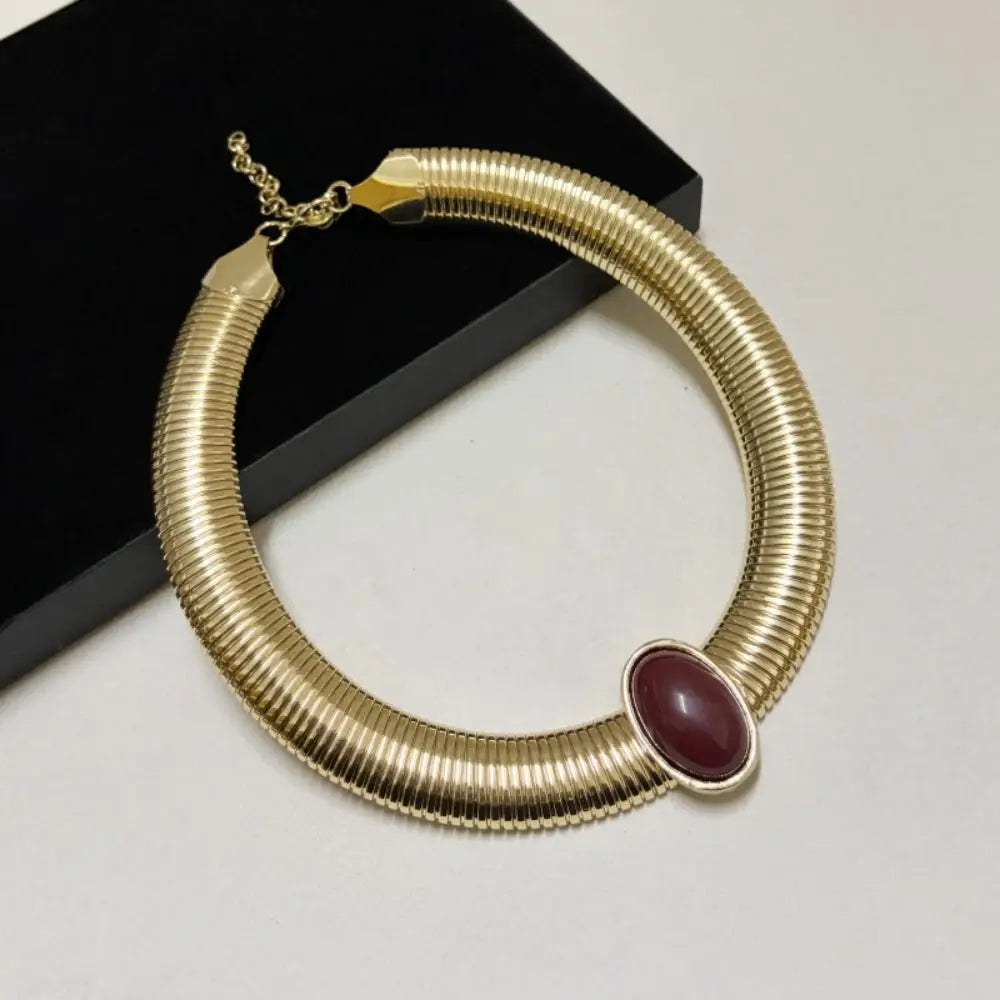 Metal Chain Chunky Choker Necklace – Gold Vintage Styles