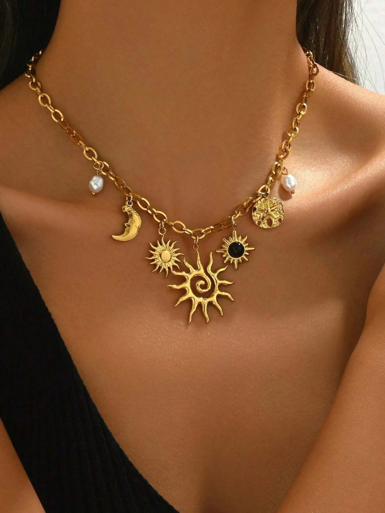 "Glamorous Gold Color Chunky Chain Necklace With Playful Heart Sun Moon Imitation Pearl Charms Women's Garden Parties Jewelry