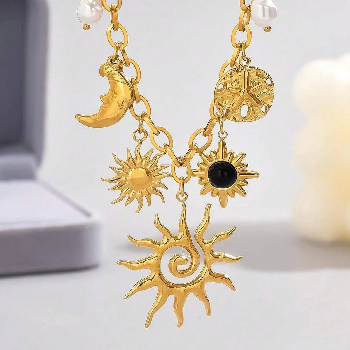 "Glamorous Gold Color Chunky Chain Necklace With Playful Heart Sun Moon Imitation Pearl Charms Women's Garden Parties Jewelry
